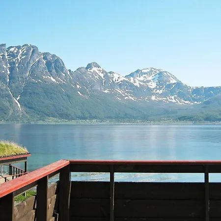 Three-bedroom Holiday In Hamnvik 1 Holiday home
