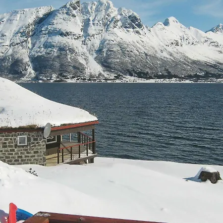 Dom wakacyjny Three-bedroom Holiday In Hamnvik 1 Bolla